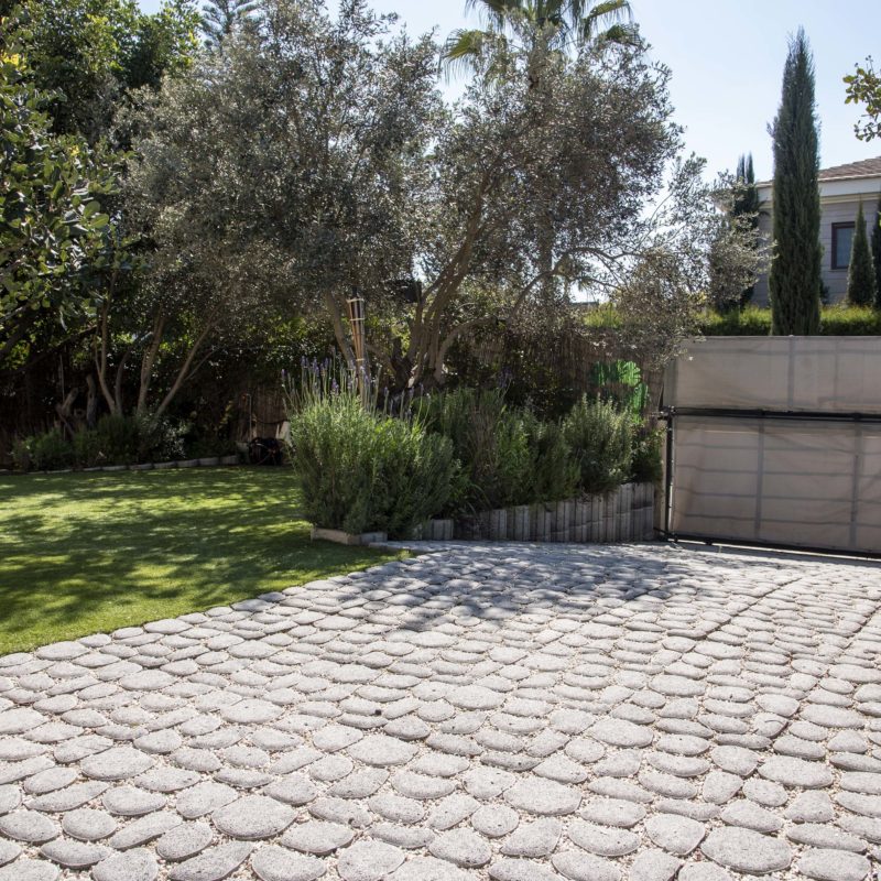 Rustic, Η-type, Pebble-shaped and Grass pavers