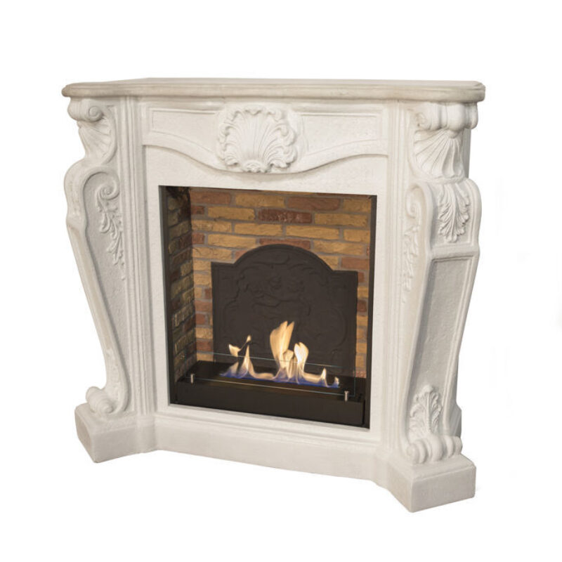 Louis: Classic fireplace