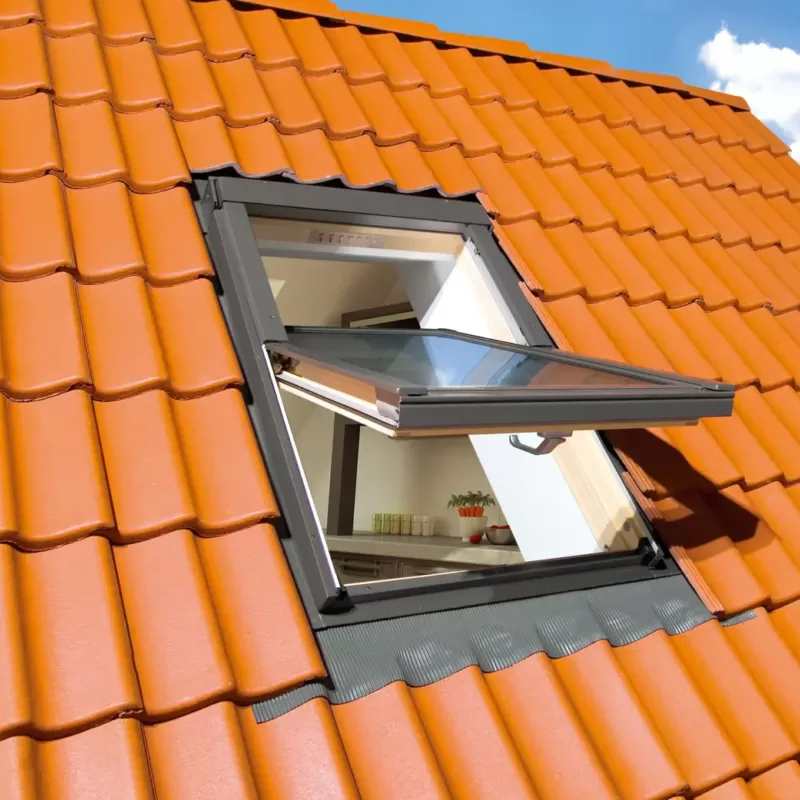 Roof window Fakro FTS-V revolving roof window